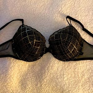 Victoria secret lightly lined Demi bra